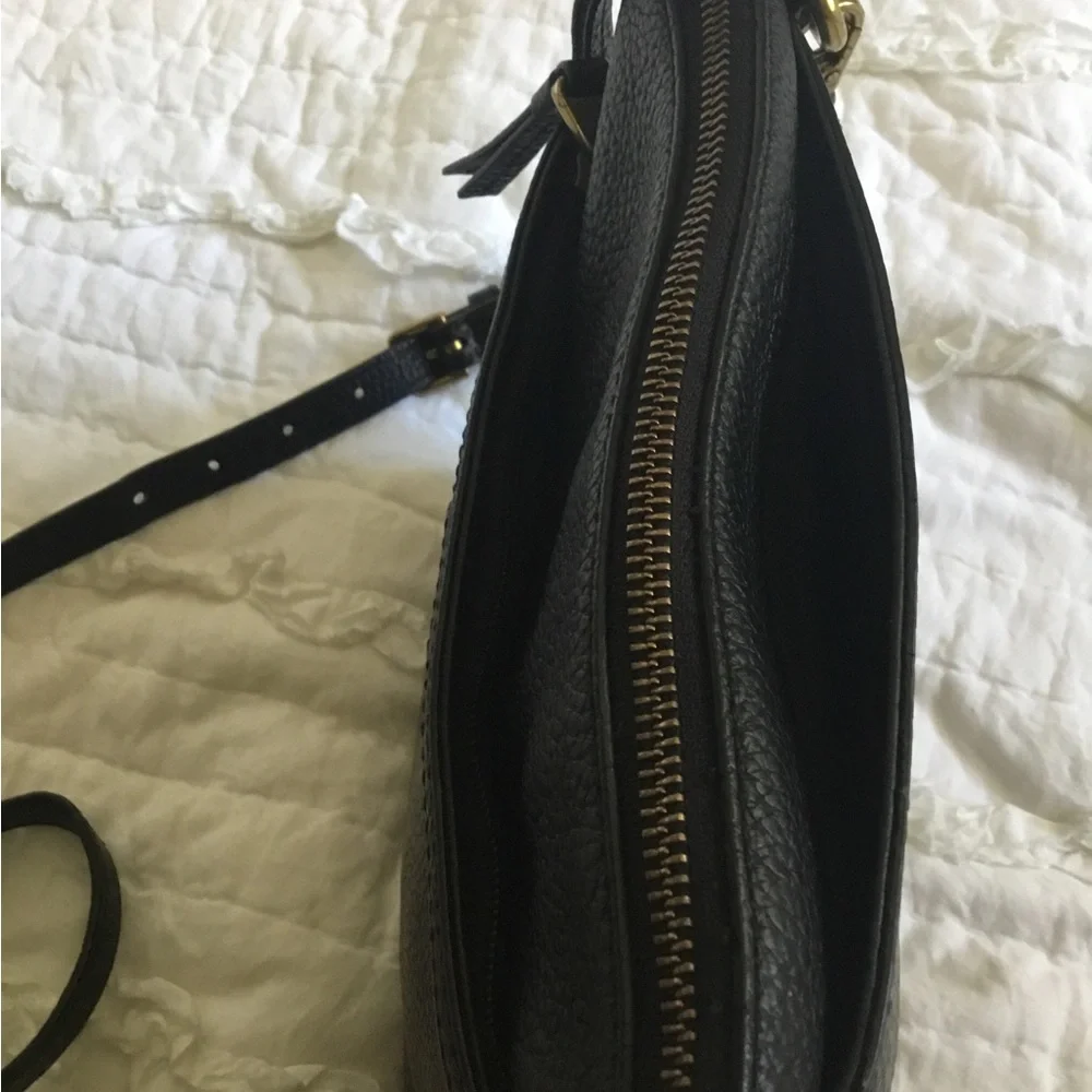 Fossil Black Leather Multi Pocket Crossbody Bag - Picture 5 of 12